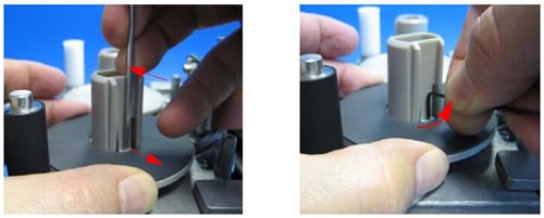 更換色帶移動(dòng)卷軸步驟一